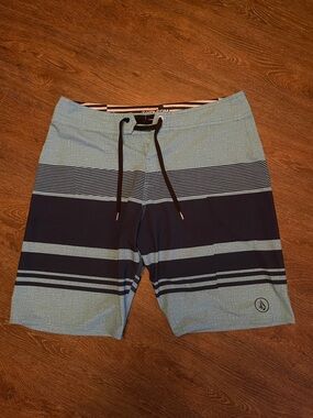 Volcom Men's Navy and Light Blue Striped Board Shorts